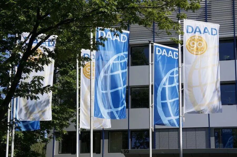 除了性价比，欧洲还藏着这些高额奖学金！