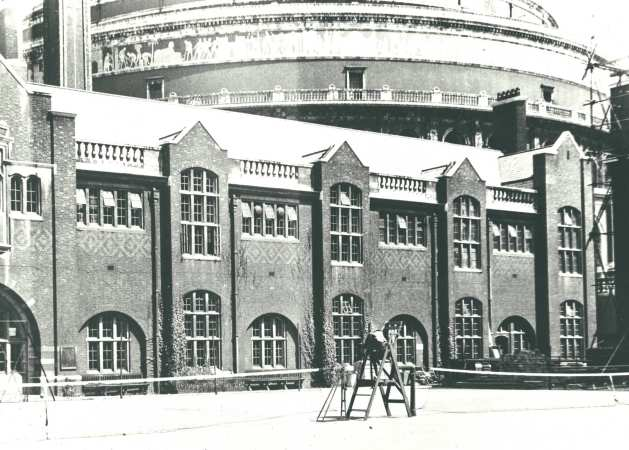 不再是牛剑！英国大学排名第一为何轮到帝国理工？