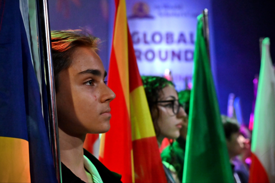 羊驼Pwaarty由此进！2026世界学者杯全球轮上海站火热报名中！全新主题带你玩转世界学者杯，更有羊驼玩偶等你来认领！