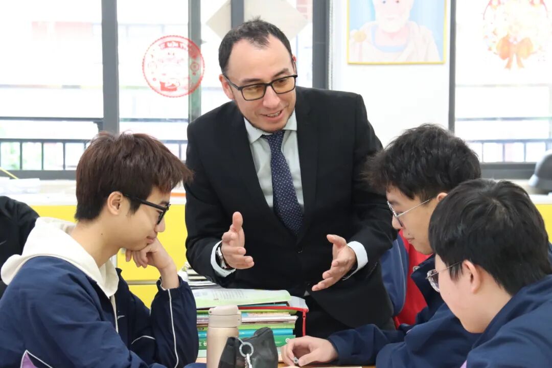 12年一贯制、双轨升学、高性价比学费！惠州这所学校开启2026春招！