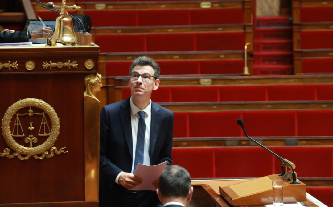 法国留学福利“塌房”：非欧盟学生普惠房补终结！