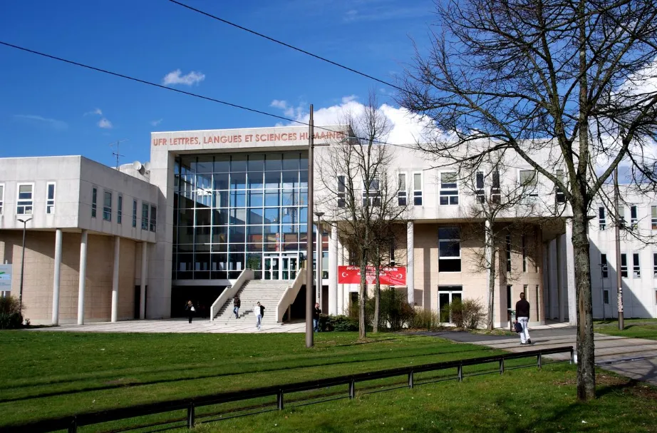 法国中部奥尔良大学语言中心IDF：法语DU学期课程