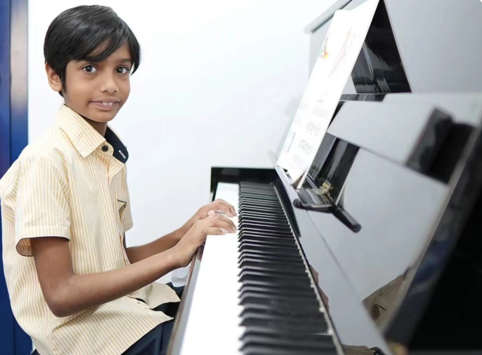 2026/27学年 地平线英语学校 (Horizon English school）入学指南