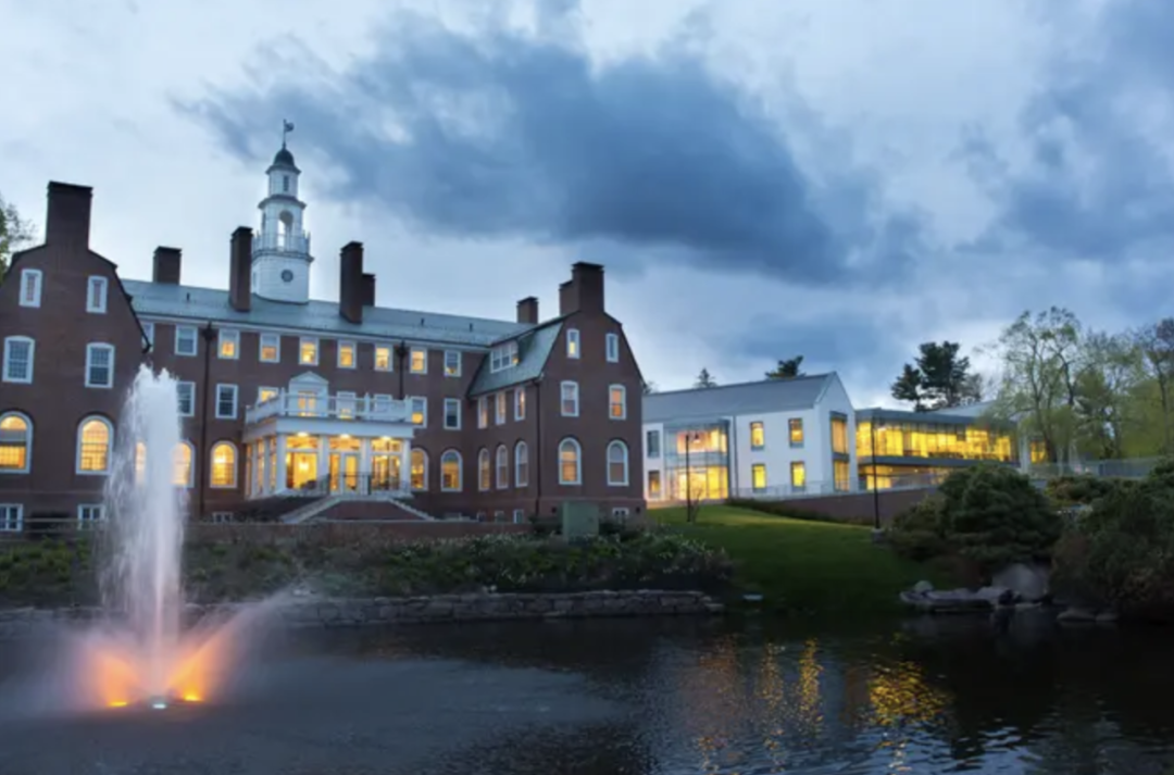 如何在美高申请后与学校保持有效沟通：从时间安排到邮件内容全攻略