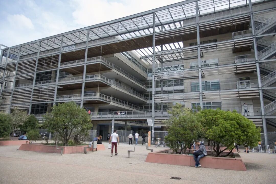 法媒评选法国最美高校！法国人心中最美的大学Top 10究竟是哪所？