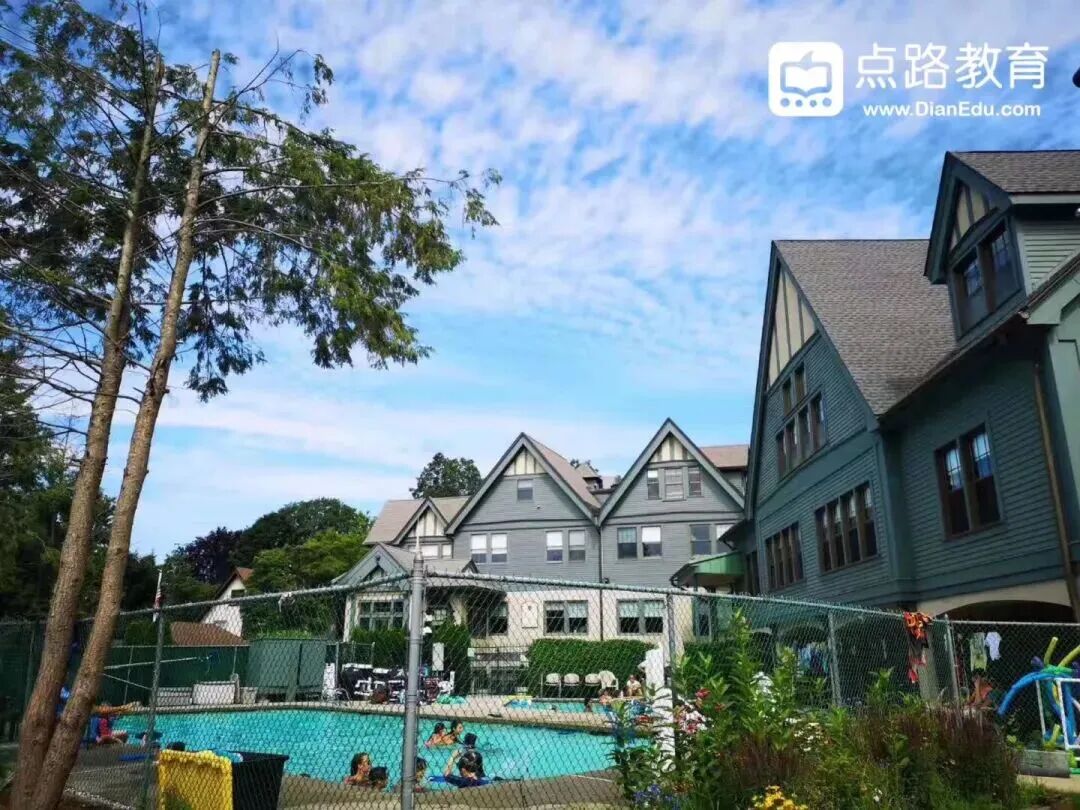 夏校挤满了中国娃？看不到中国人的美国夏校到底在哪里？