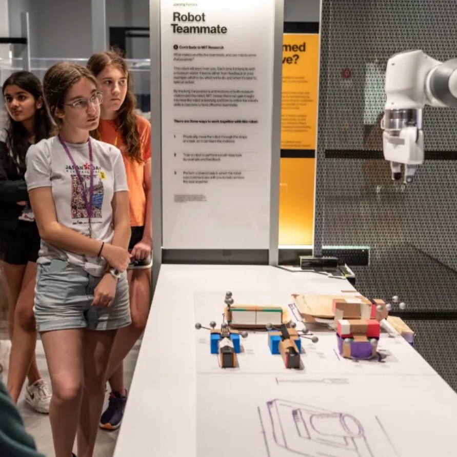 2026哈佛夏校开启申请！沉浸式体验常春藤教育，解锁青年领袖力！