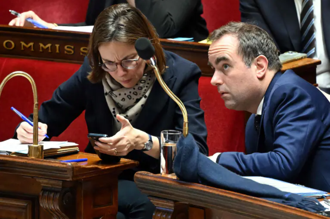 法国留学福利“塌房”：非欧盟学生普惠房补终结！