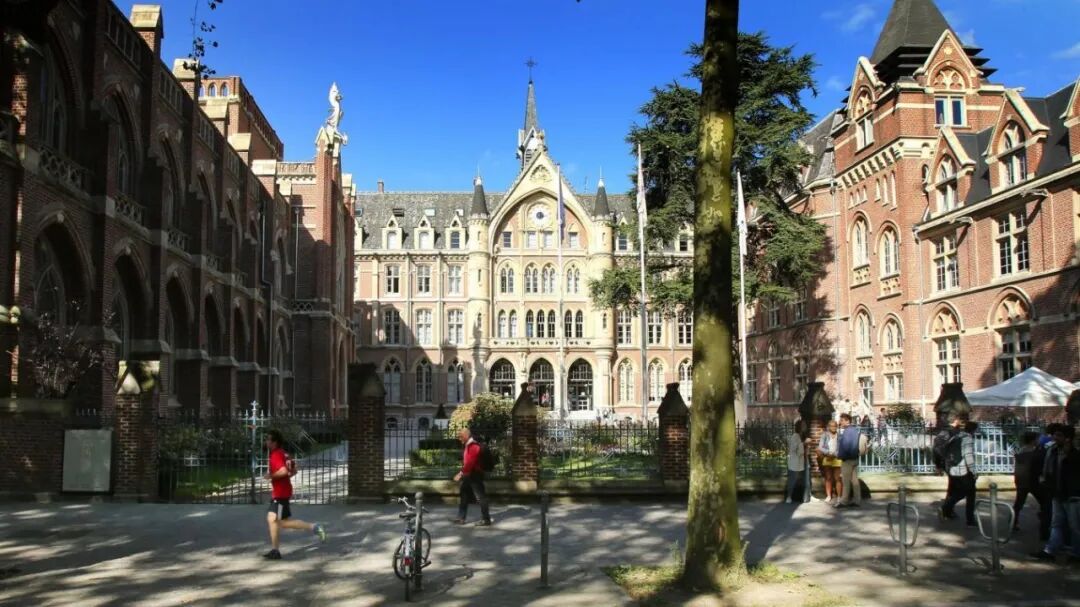 法媒评选法国最美高校！法国人心中最美的大学Top 10究竟是哪所？