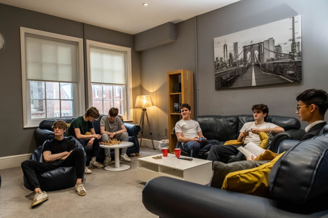 私校学费上涨压力大？深度解析Kent College奖学金（最高减40%！）