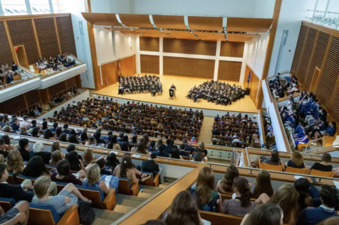 如何在美高申请后与学校保持有效沟通：从时间安排到邮件内容全攻略