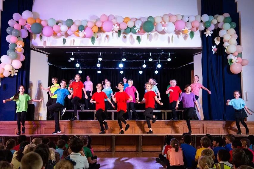 Knightsbridge School | 伦敦顶尖预备小学,全方位语言支持与学术成长摇篮 Knightsbridge School | 伦敦顶尖预备小学,全方位语言支持与学术成长摇篮