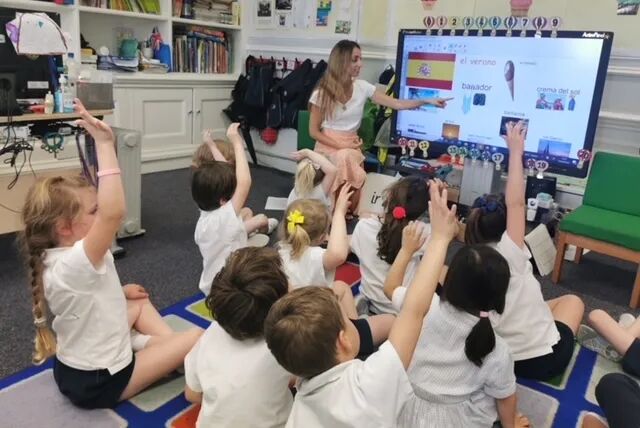 Knightsbridge School | 伦敦顶尖预备小学,全方位语言支持与学术成长摇篮 Knightsbridge School | 伦敦顶尖预备小学,全方位语言支持与学术成长摇篮