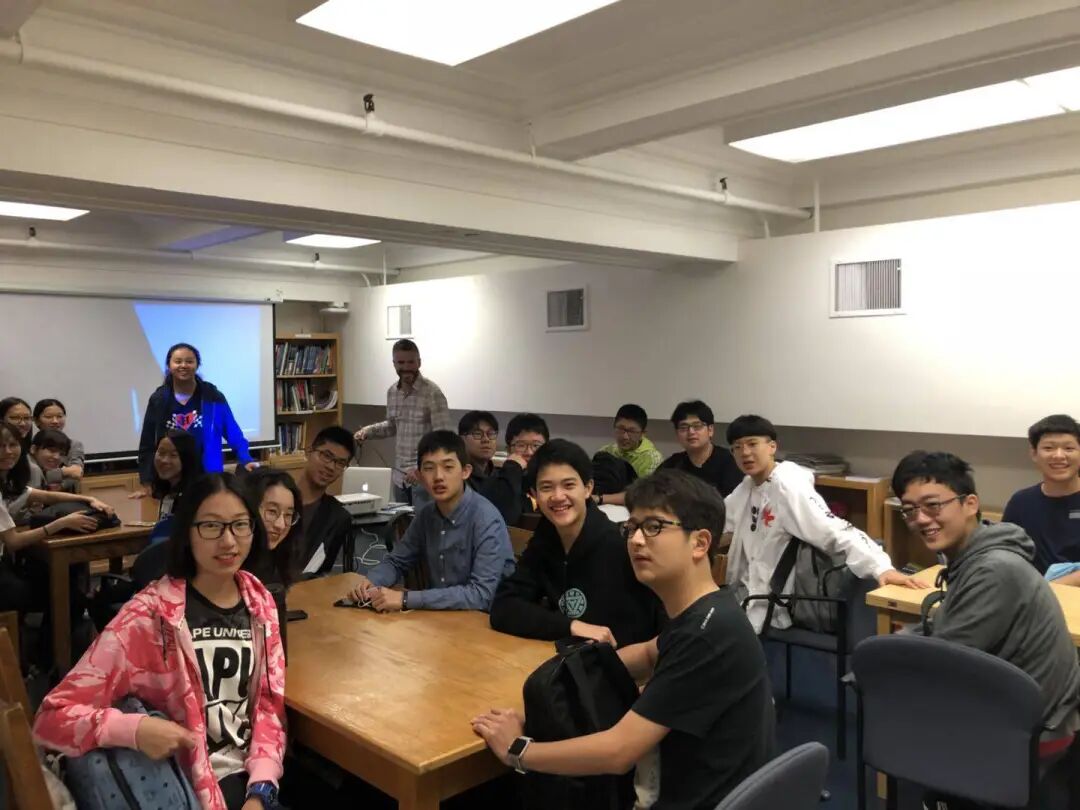 她在伯克利上心理课：上海女孩的夏校专访来了