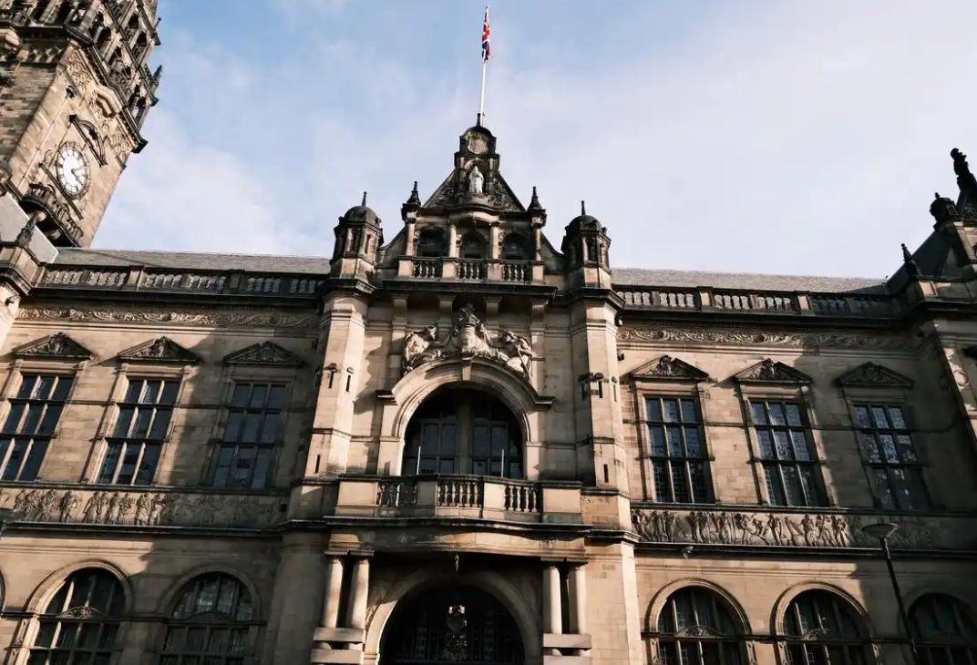 英国留学红利期实锤！录取率近70%，中国学生申请量破10年新高，26fall捡漏窗口已开！