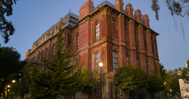 截止报名 | 26 年秋季美国伯克利秋季专业