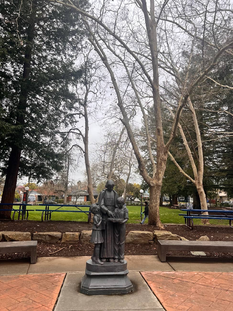 美高放榜后：“名校凤尾”与“资源鸡头”，如何选择？