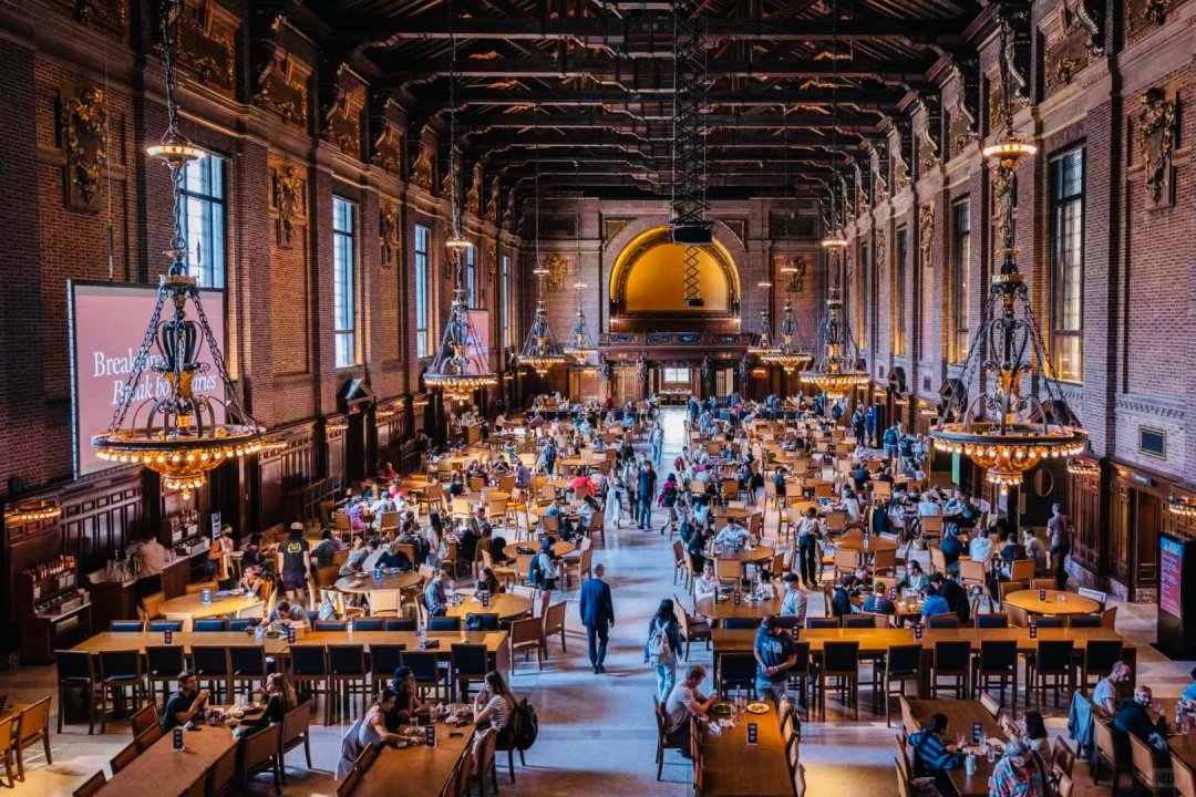 留学“干饭人”最爱的美国大学!米其林三星、VIP定制、顶级自助?隔壁学生都馋哭了... 留学“干饭人”最爱的美国大学!米其林三星、VIP定制、顶级自助?隔壁学生都馋哭了...