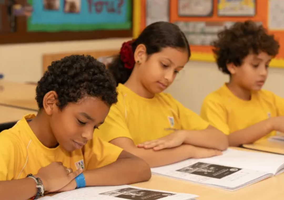 阿布扎比克兰利学校（Cranieigh Abu Dhabi School ）入学指南