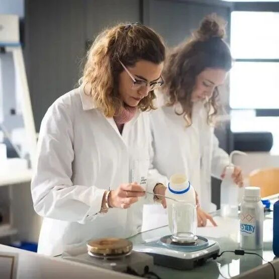 ESPC香水与化妆品学院：2年制英授硕士香水行业创作与管理