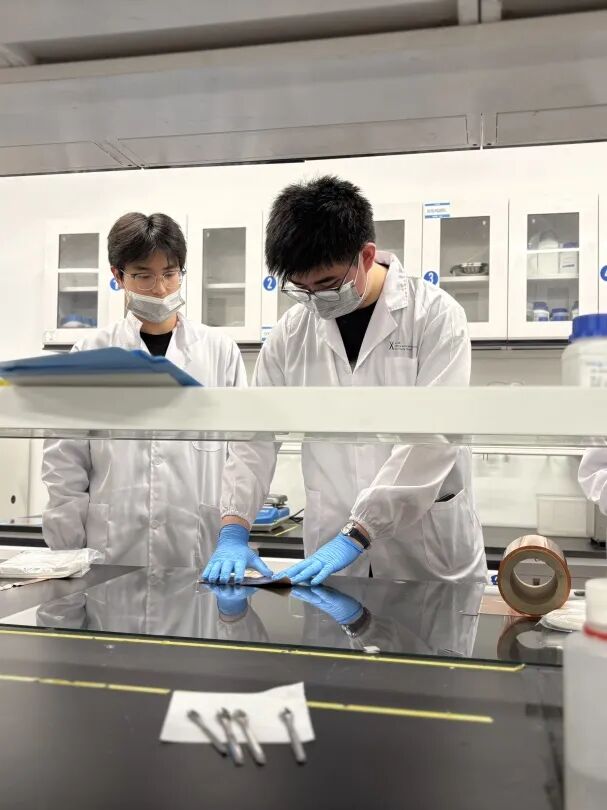 PS履历加分项：当第一批电动车电池“退役”，如何从废旧电池到新材料？