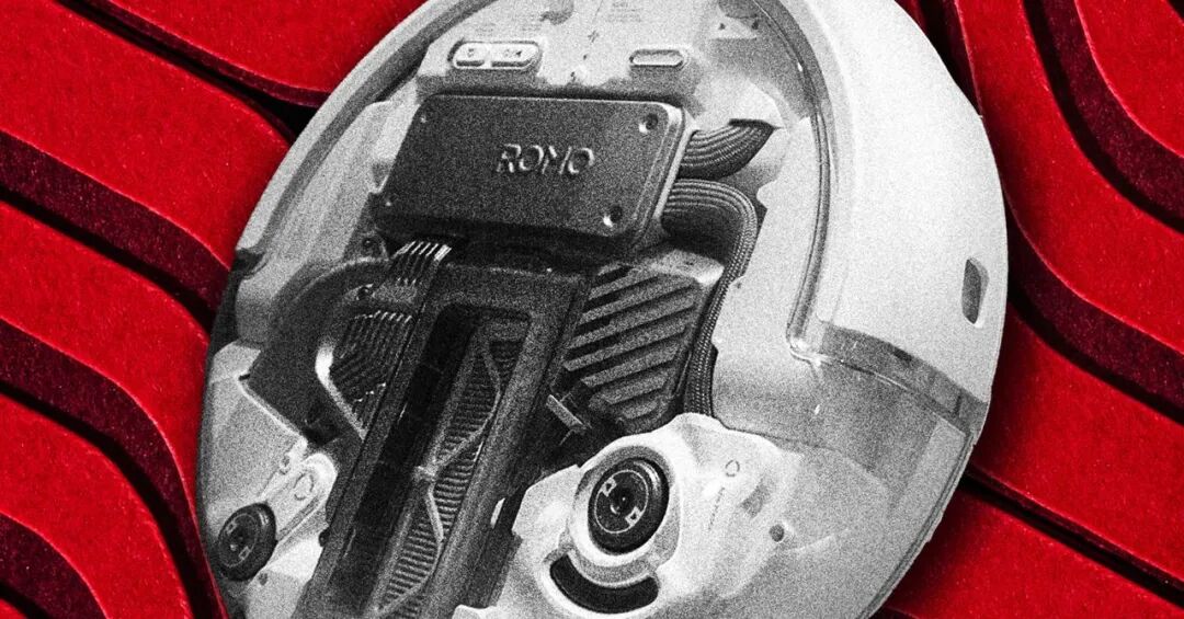 西班牙小哥用游戏手柄控制扫地机器人，意外“控制”了全球7000台大疆设备