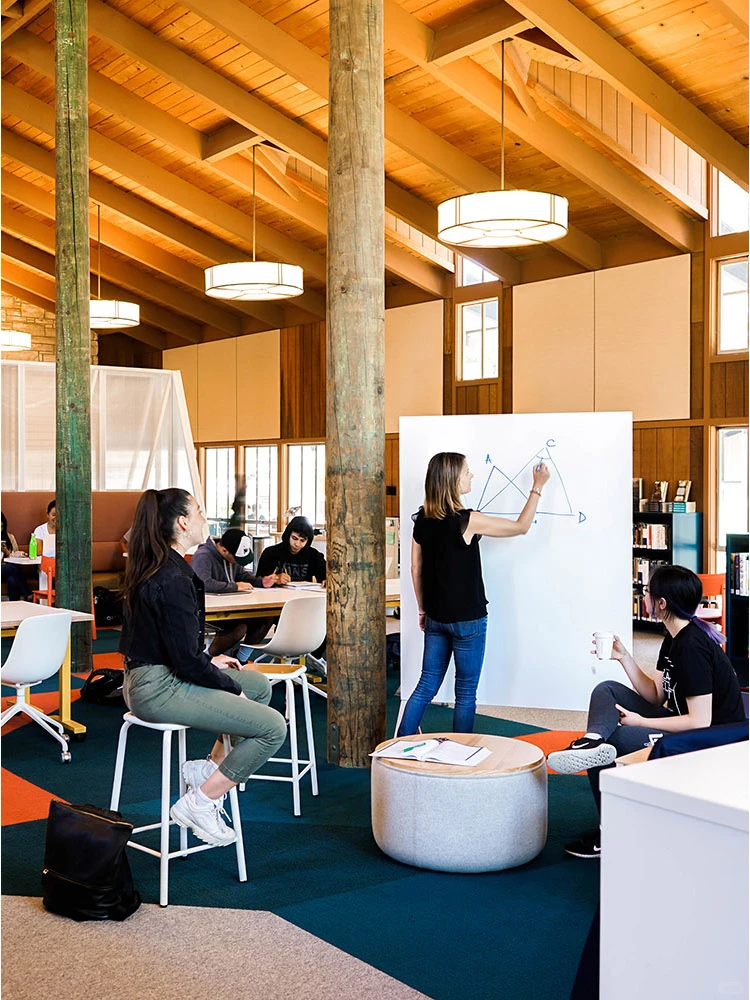 Stevenson School史蒂文森中学｜圆石滩上的美式精英培养地