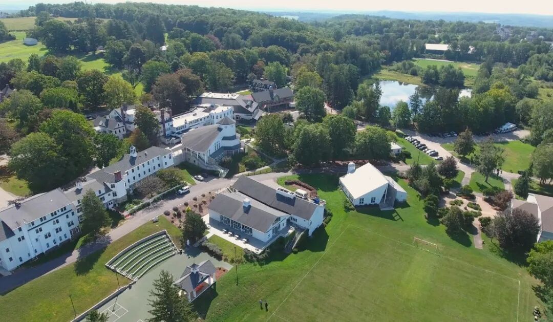 美初夏校终极PK，瑞克特瑞VS爱波威尔德，家长看完都这么选…