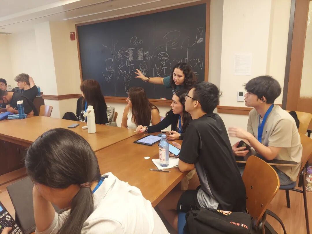 中学生在耶鲁学了两周理工科，不刷题，还缓解了刷题内耗...