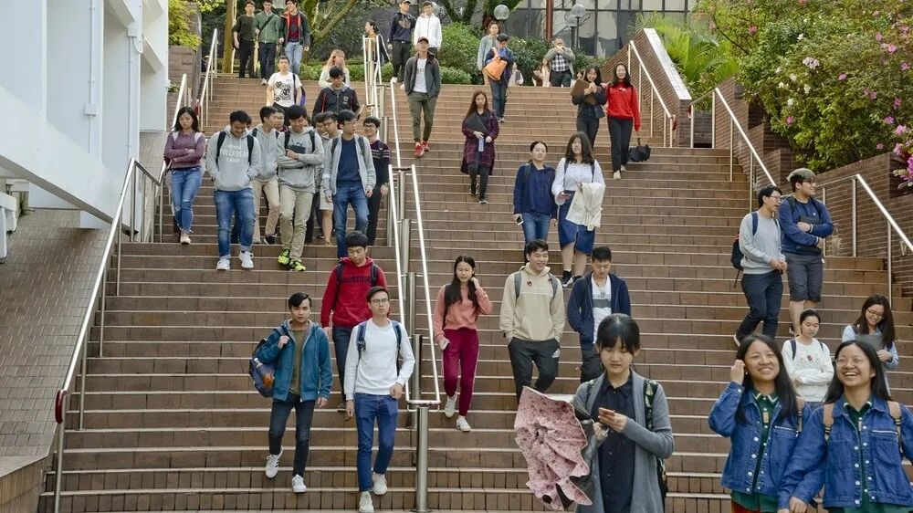 香港大学官方数据出炉：内地生仍是主力，超2.1万在读，竞争愈发激烈！