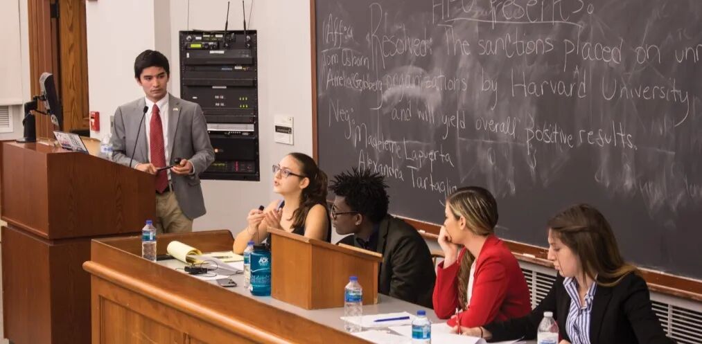 7-12年级零基础萌新如何入门BP辩论?哈佛辩论营(中国站)等你加入!