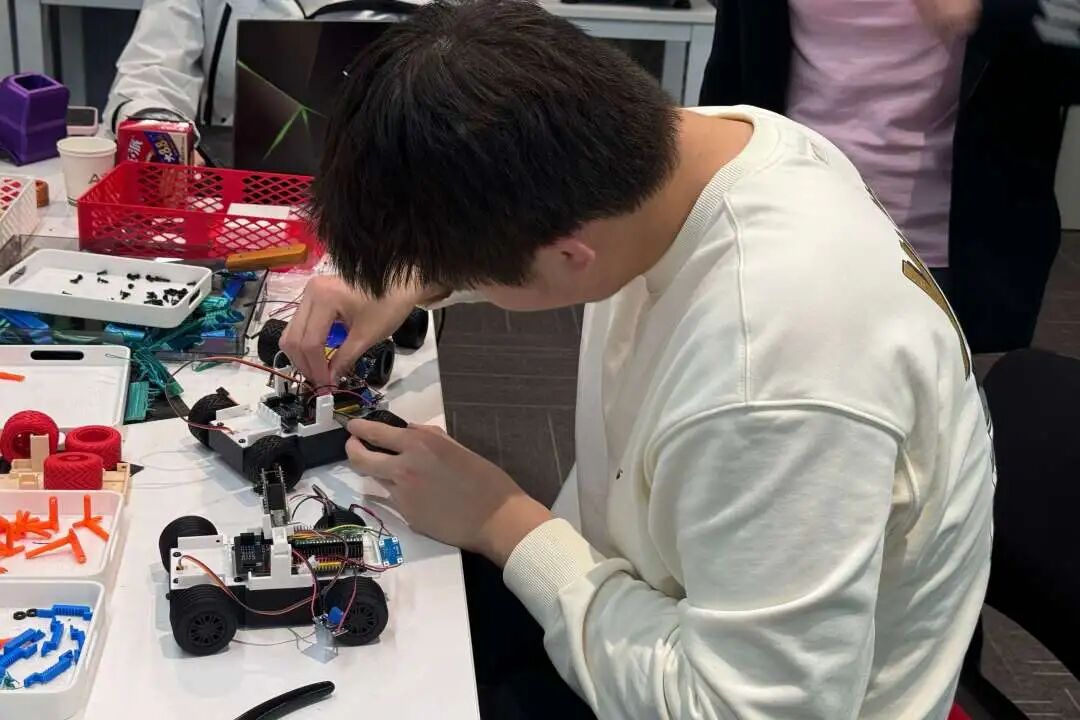 【科技实践】在全球领先的3D打印企业完成你的个人汽车！