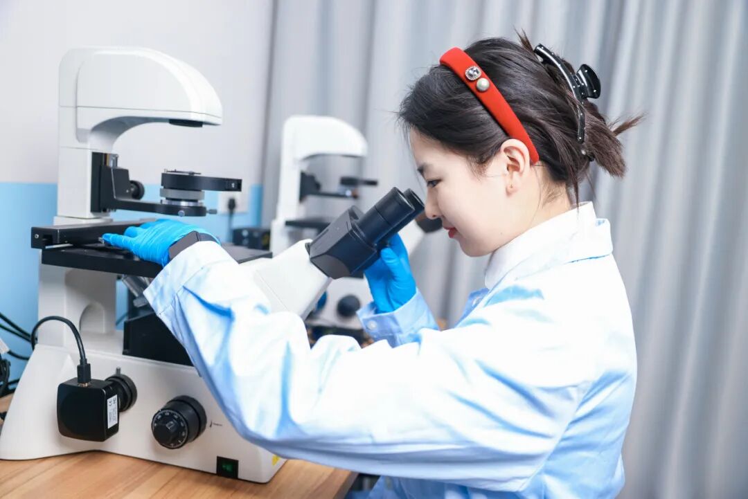 2026届丁希：在剑桥设计专业，成为理科最强的艺术生