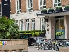 如何在“不确定”的时代寻找确定性？LSE 官方带你读懂全球经济版图