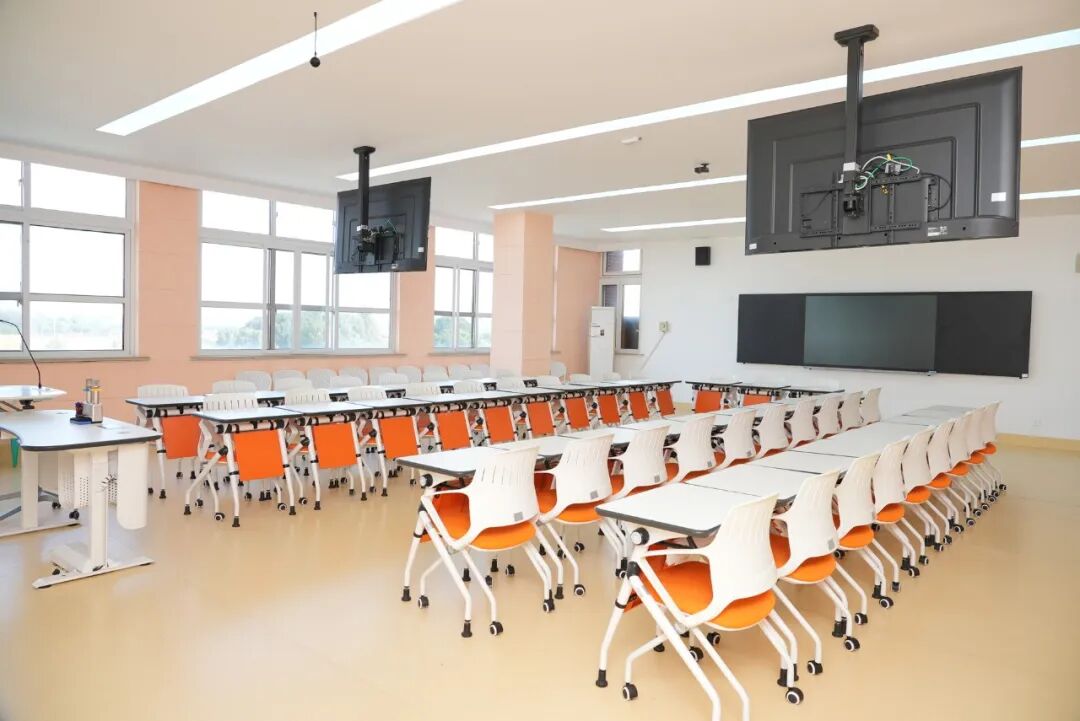 2026上海枫叶双语学校招生简章