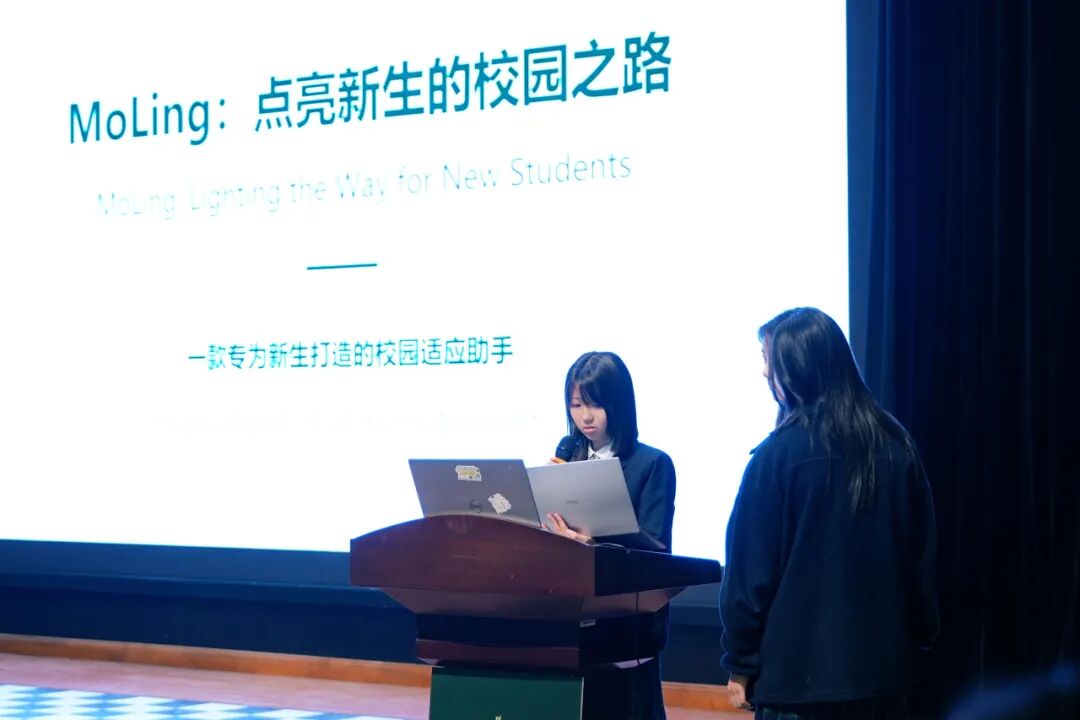 AI竞赛 | 没写过代码？成都墨尔文学生却用AI做出了一整个网站