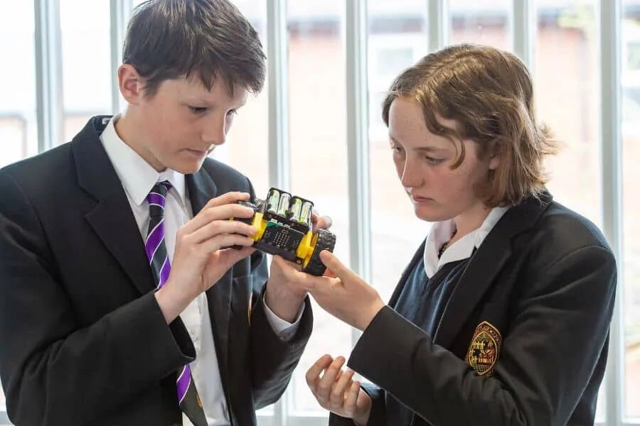 Oakham School | 入围Tatler最佳公学,曲棍球高水平,美术及设计全英首屈一指 Oakham School | 入围Tatler最佳公学,曲棍球高水平,美术及设计全英首屈一指