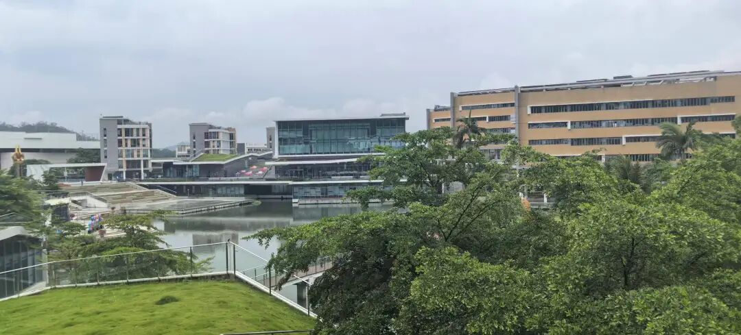 高考后的一次访校，我看到了藏在北师香港浸会大学校园内的宝藏项目！