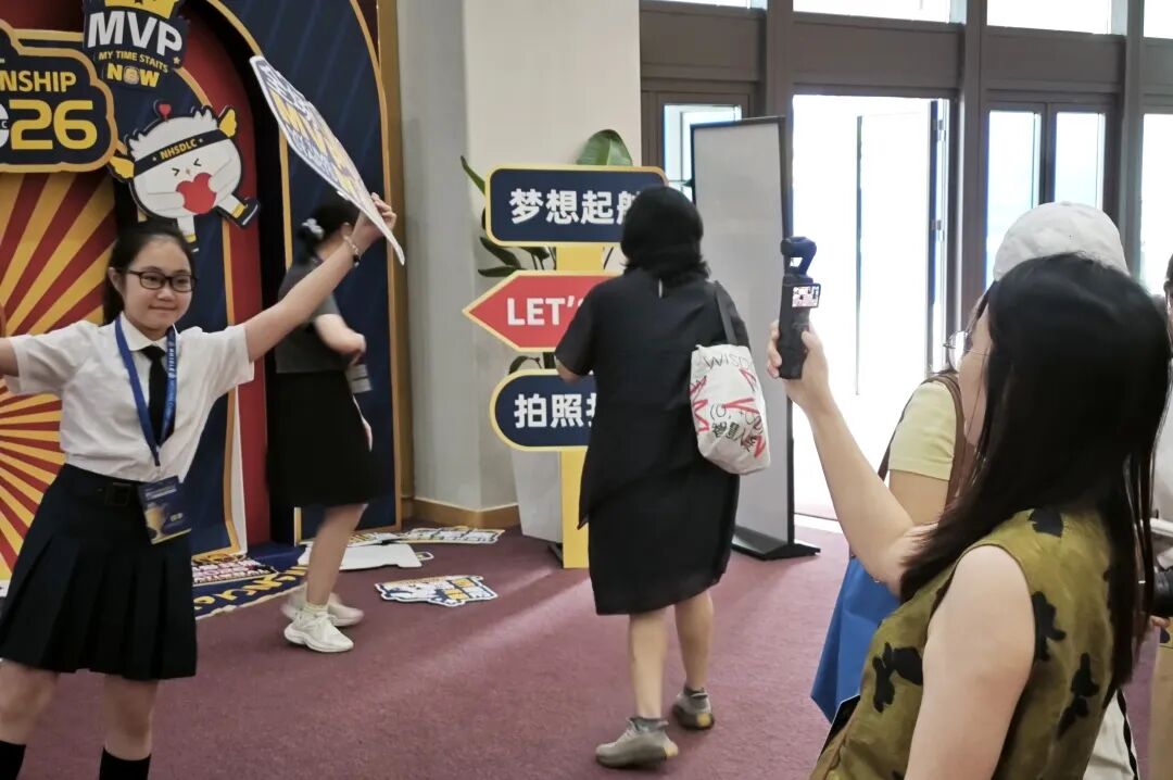 选手日常 | 迪迪带你回顾冠军赛赛场的动人瞬间！
