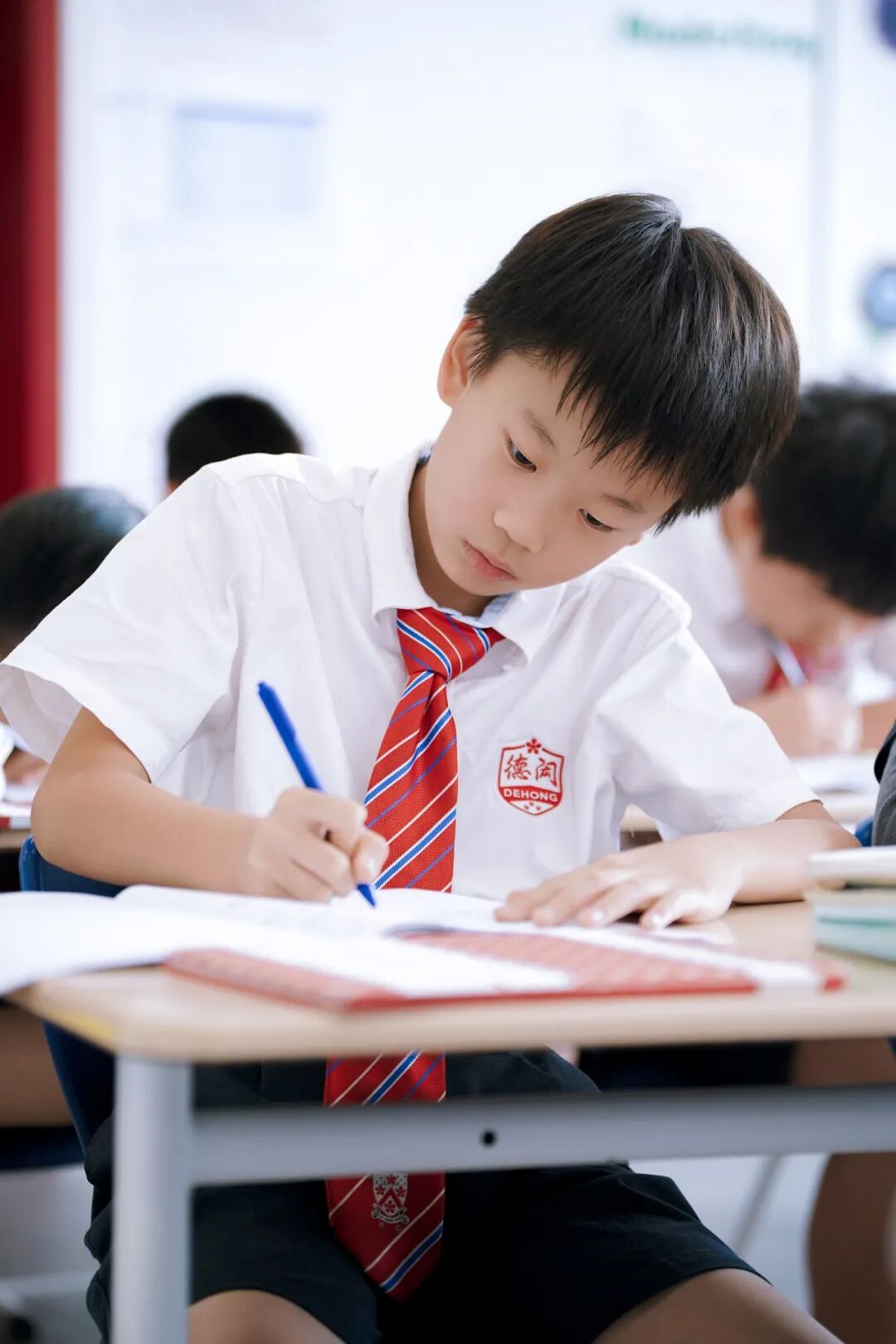 课程解读|上海德闳小学3-5年级英语:不止于语言,用英文看见更大的世界