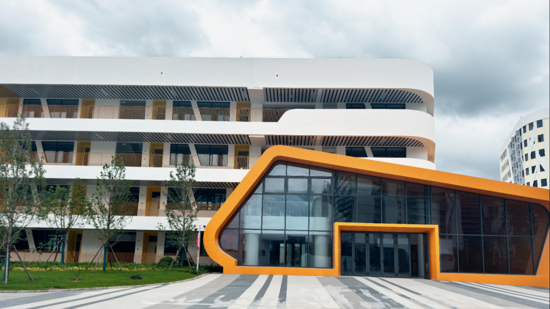 上海松江区爱菊学校2027年沪港班DSE课程招生简章 上海松江区爱菊学校2027年沪港班DSE课程招生简章